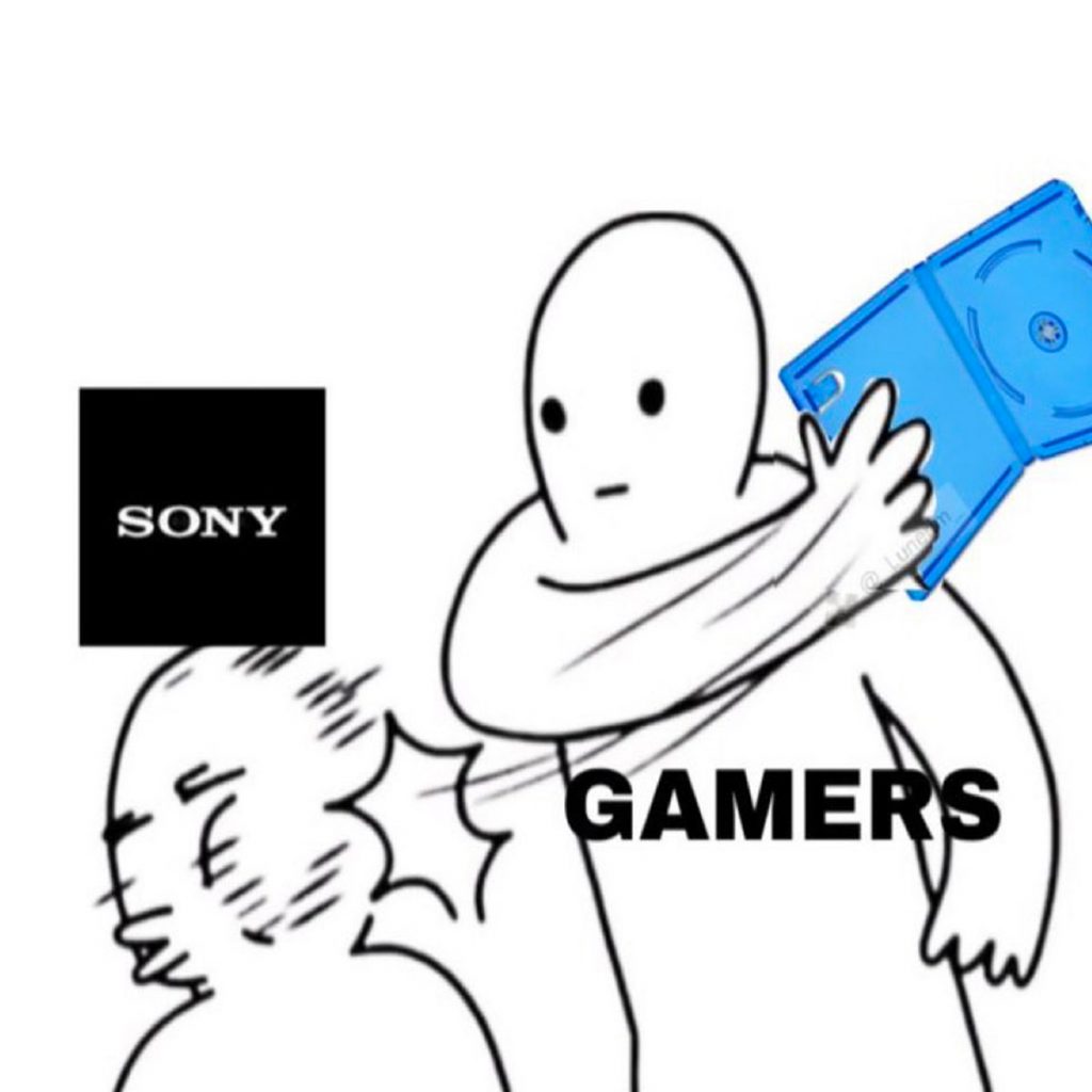 Détournement humoristique montrant un joueur giflant avec un boîtier de jeu physique une figure représentant Sony.
