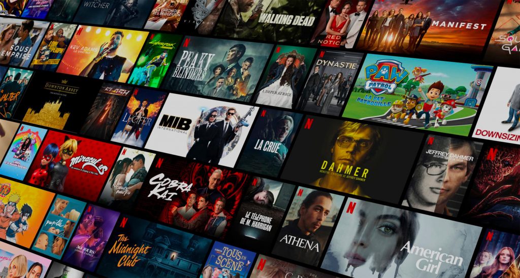 Interface Netflix présentant une mosaïque de films et de séries disponibles dans son catalogue.